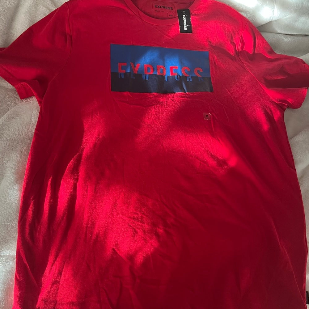 NWT men’s Express graphic t-shirt